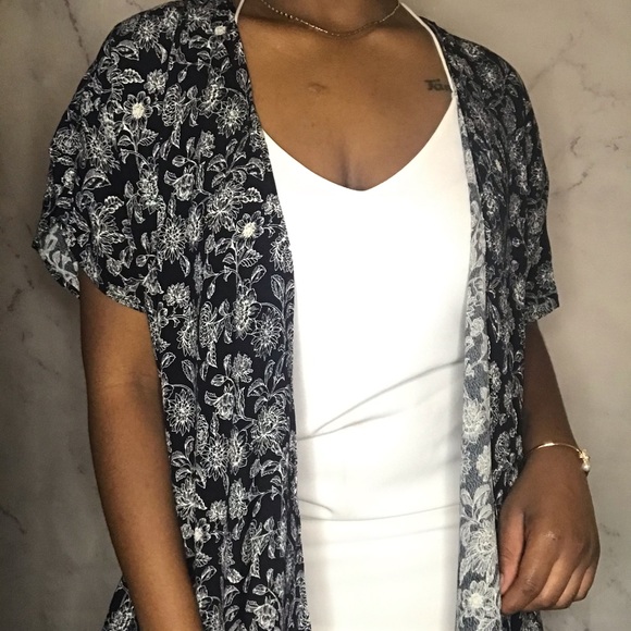 Floral kimono - Picture 3 of 5